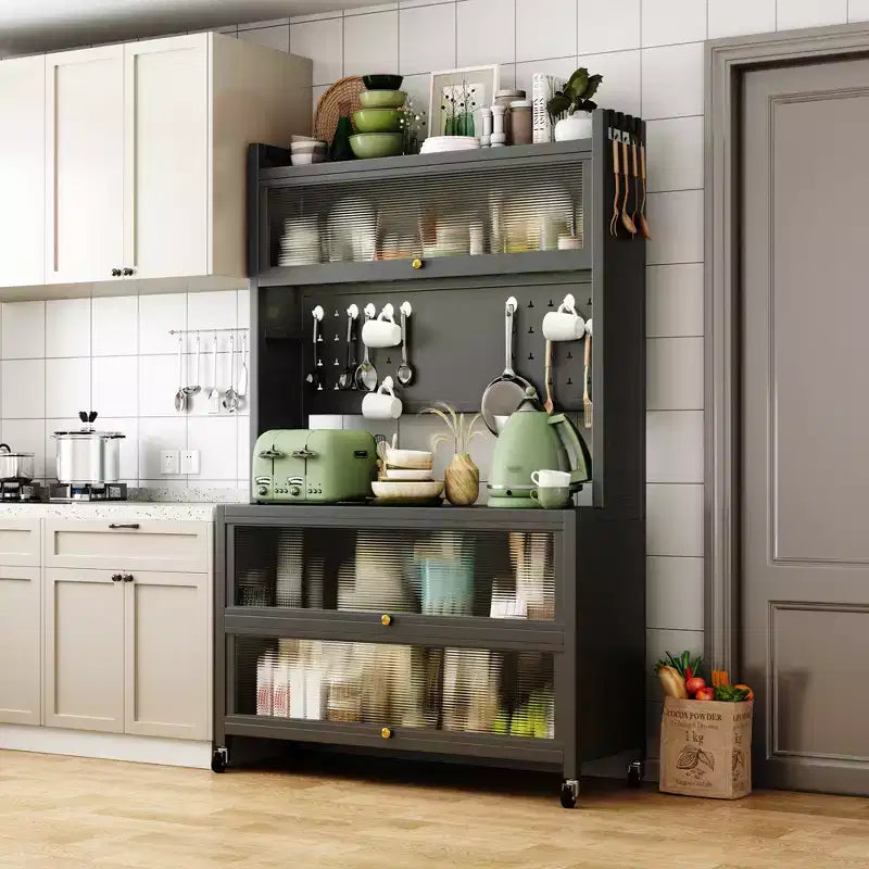 Étagère de cuisine à 5 niveaux de 65 po avec armoire à porte rabattable et panneau perforé, grise