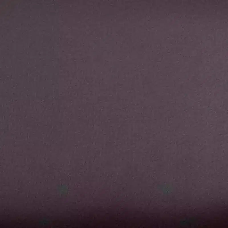 Chaise de conférence en vinyle noir avec clous décoratifs et roulettes