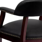Chaise de conférence en vinyle noir avec clous décoratifs et roulettes