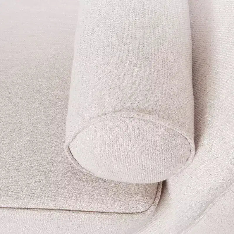 Chaise longue contemporaine avec accoudoirs volutes et pieds fuselés